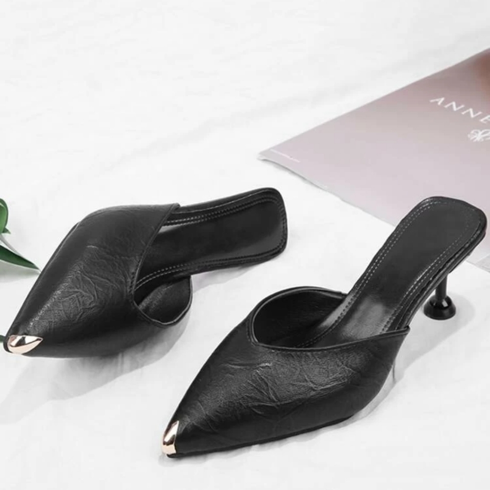 NEVER Worn-Black Mules
